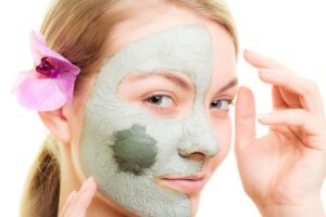 how-to-treat-hormonal-acne-naturally